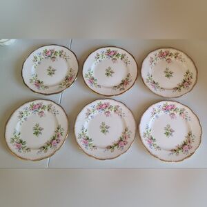 Vintage teacup saucers & plates